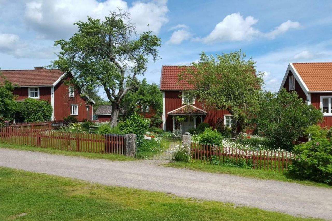 Bullerbyn - Mellangarden - Astrid Lindgren'S Family House Mariannelund Exterior foto